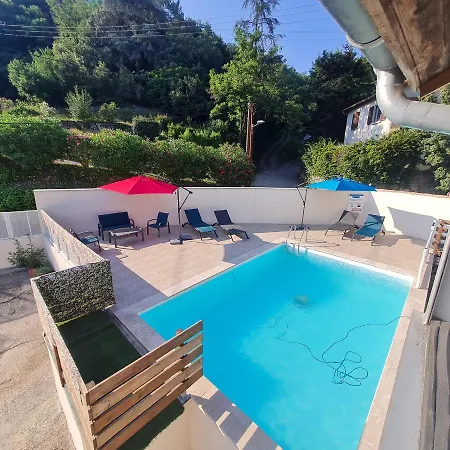 Papillon Casa de Férias Ucel